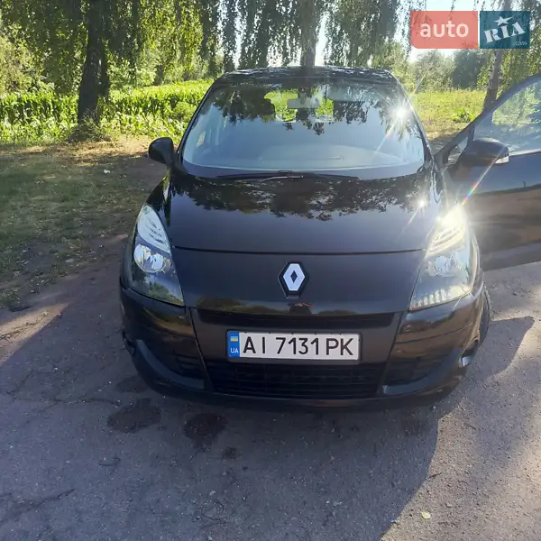 2011 renault megane scenic
