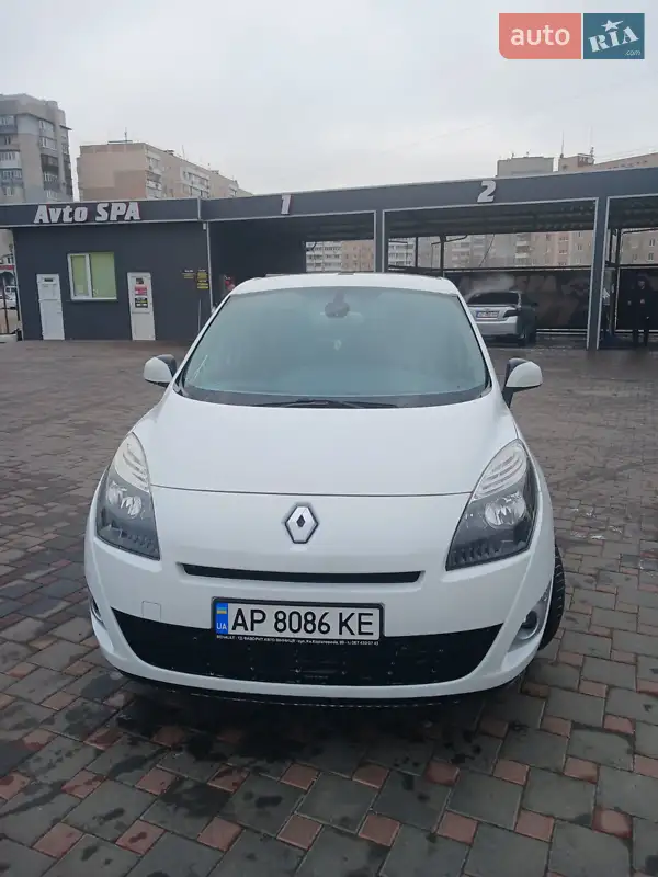 2010 renault megane scenic