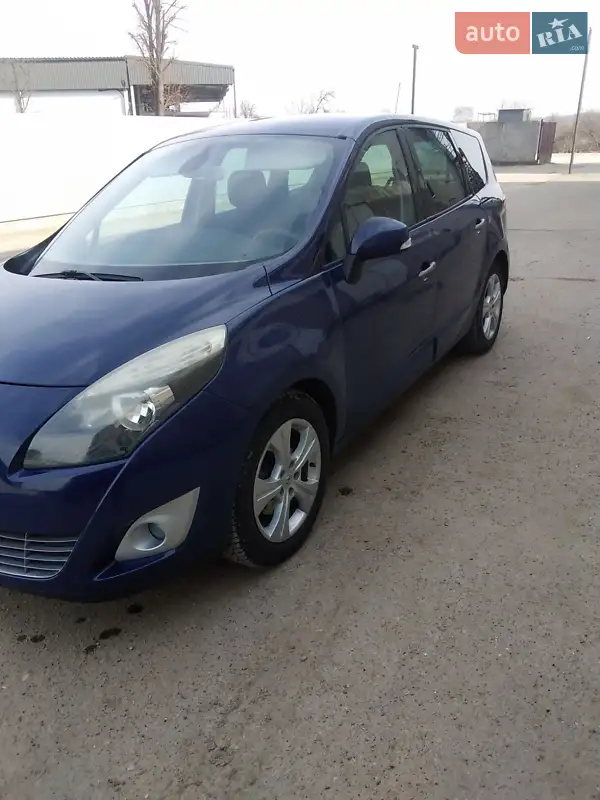 2010 renault megane scenic