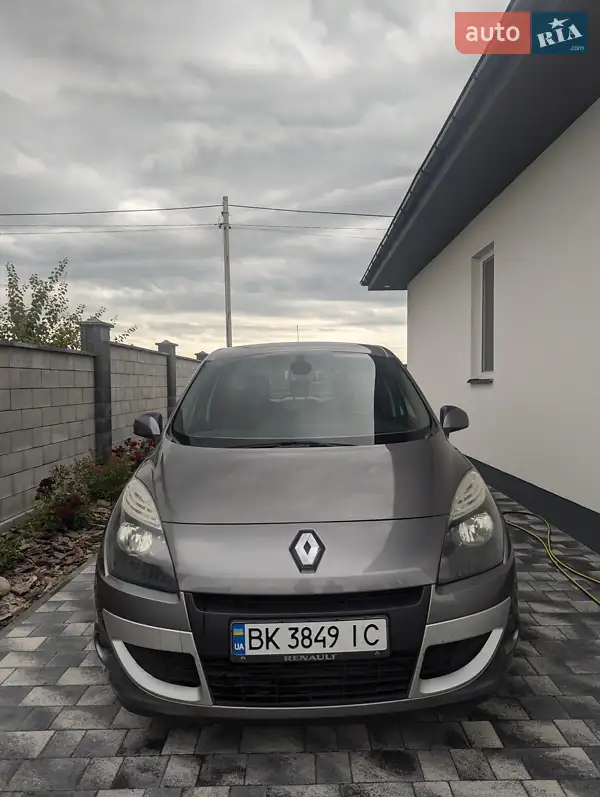 2010 renault megane scenic