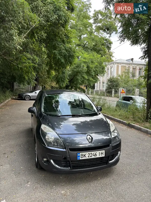 2010 renault megane scenic