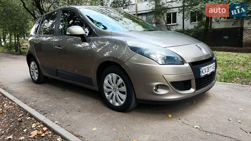 2010 renault megane scenic