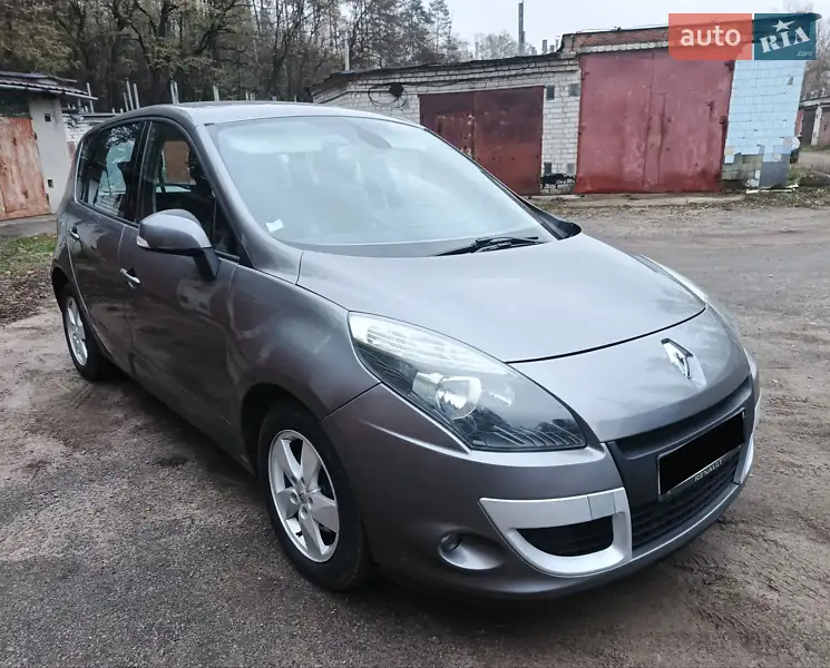2011 renault megane scenic