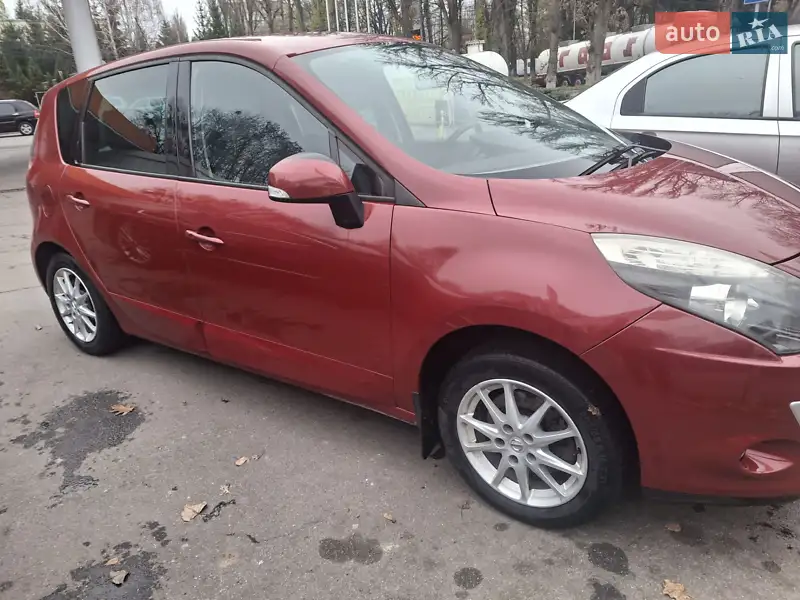 2010 renault megane scenic