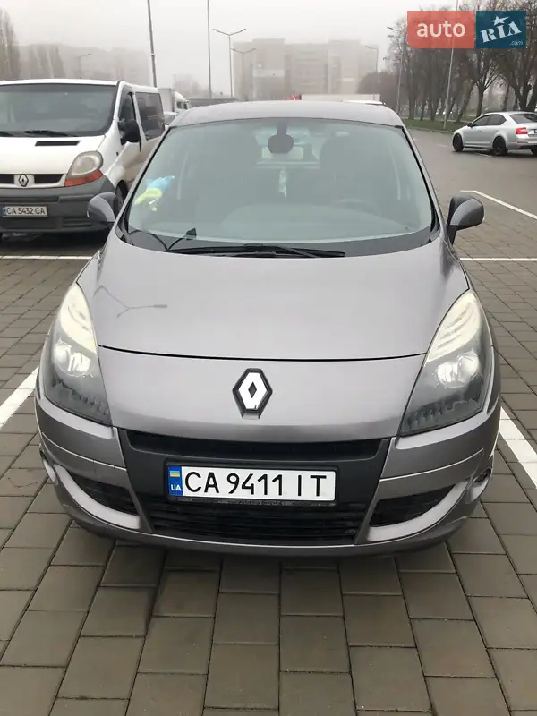 2010 renault megane scenic
