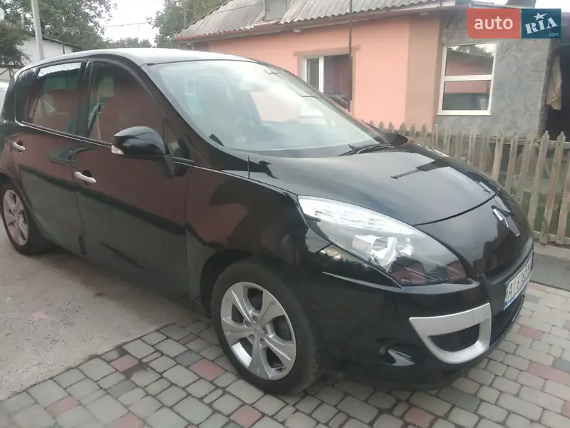 2011 renault megane-scenic