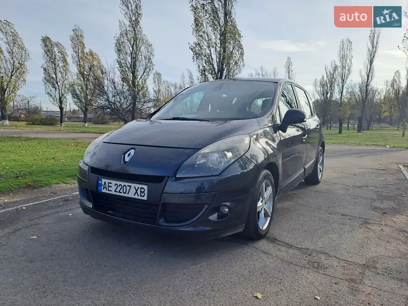 2011 renault megane scenic