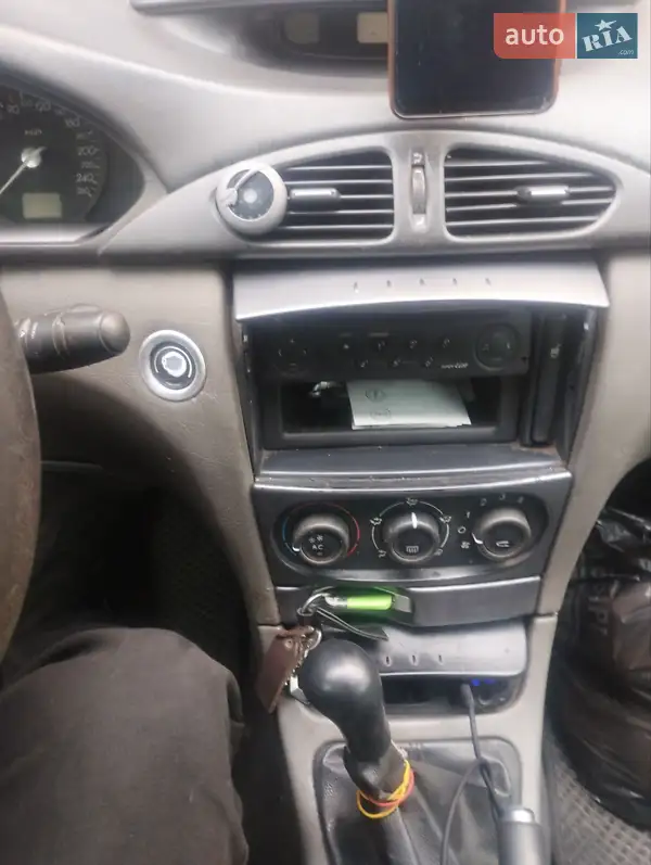 2003 renault laguna
