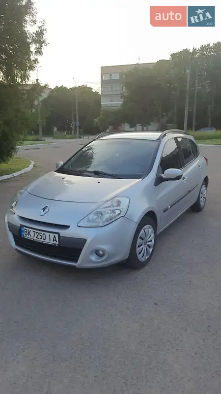 2010 renault clio