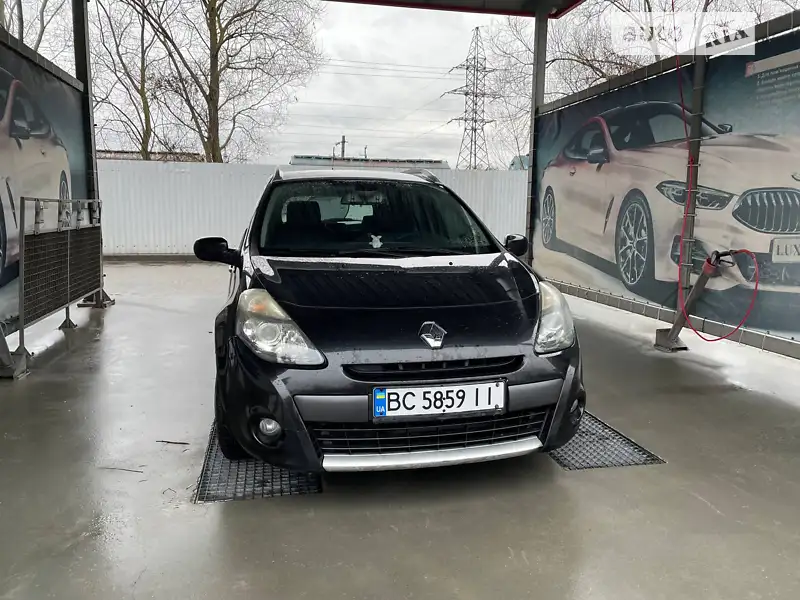 2010 renault clio