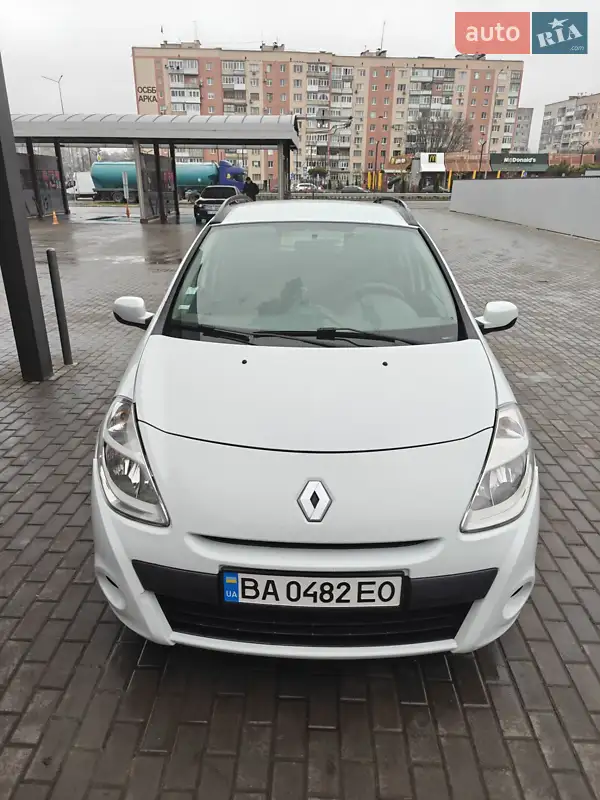 2010 renault clio