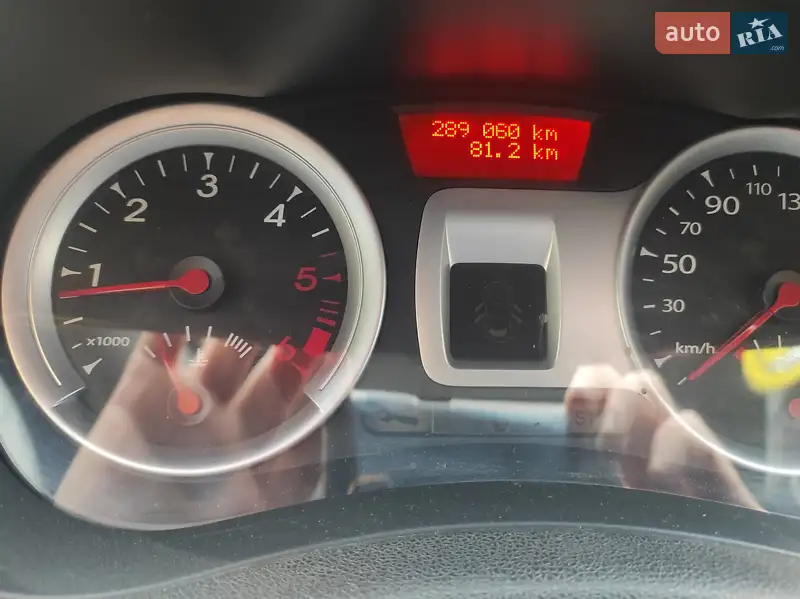 2012 renault clio