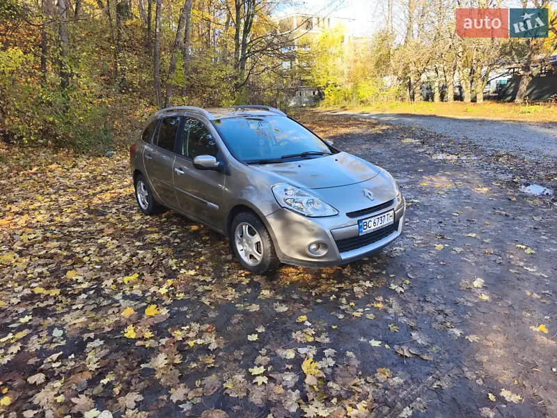 2010 renault clio