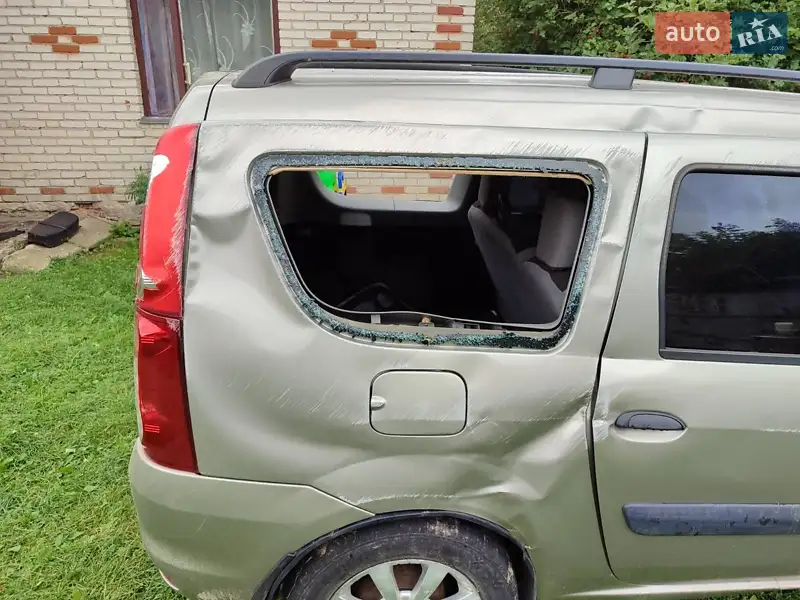2010 renault logan