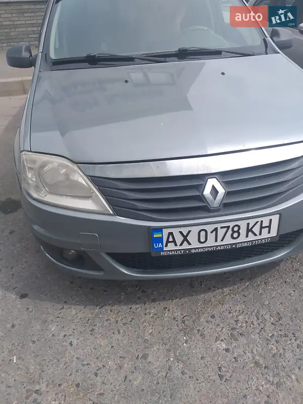 2011 renault logan