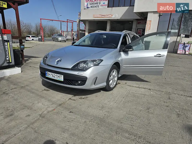 2011 renault laguna