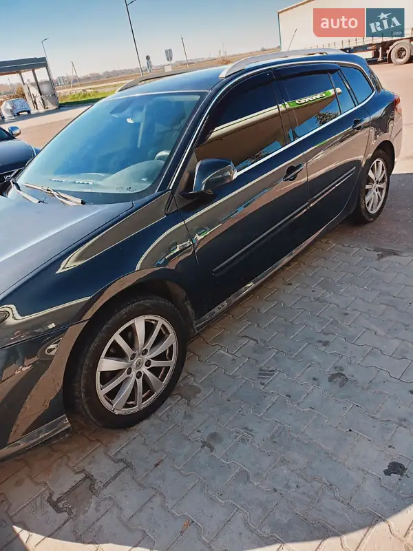 2011 renault laguna