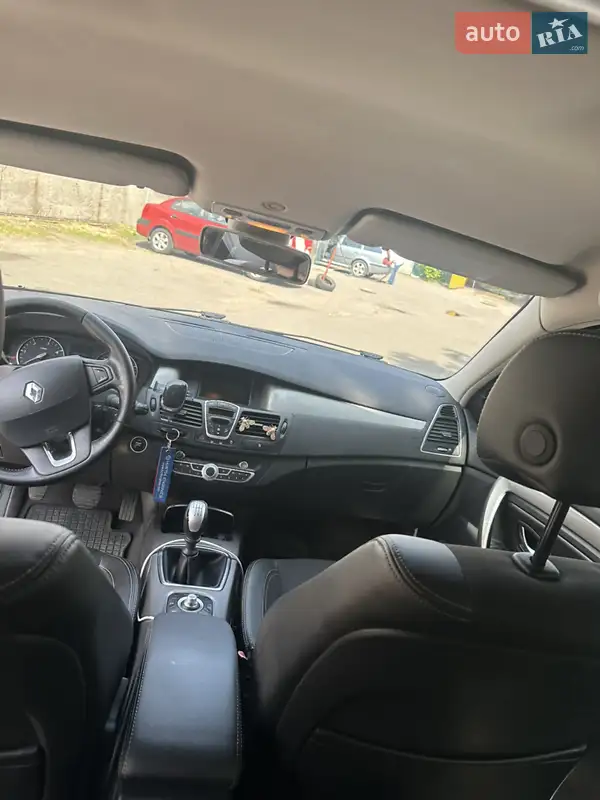 2012 renault laguna