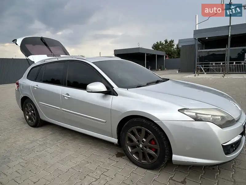 2008 renault laguna
