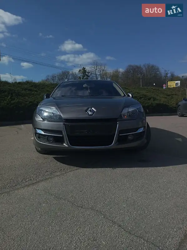 2012 renault laguna