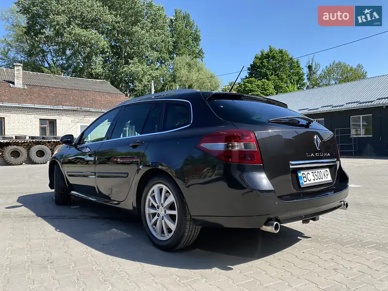 2010 renault laguna