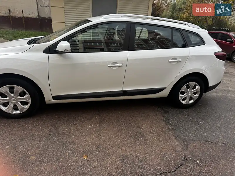2010 renault megane