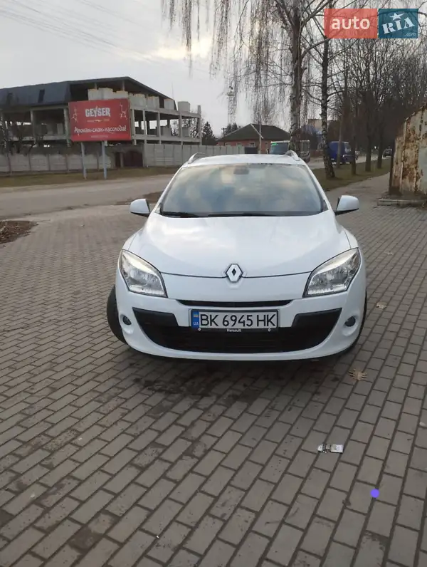 2010 renault megane