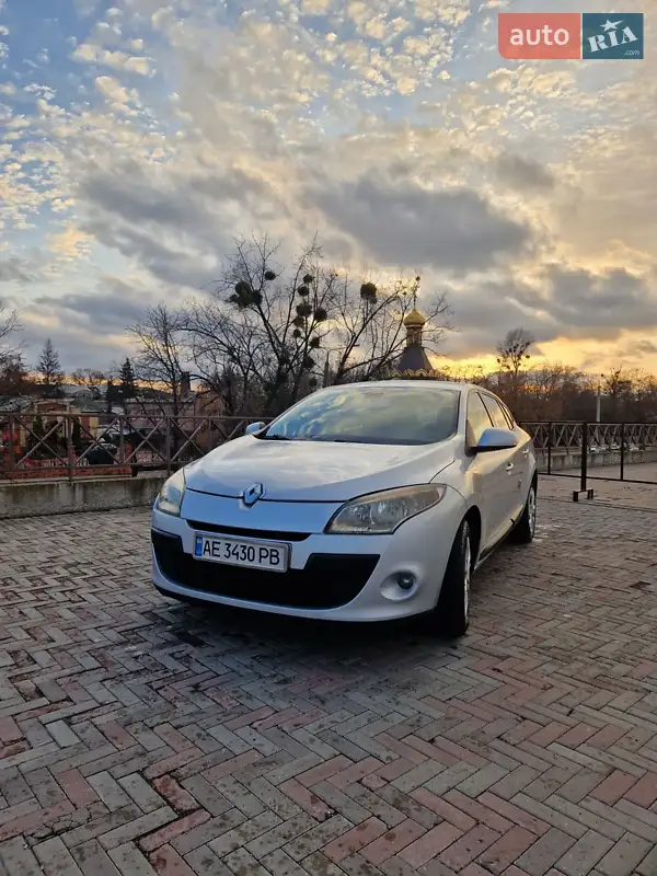 2010 renault megane