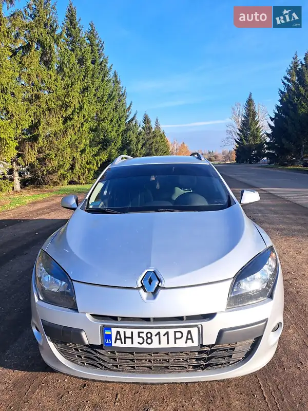 2010 renault megane