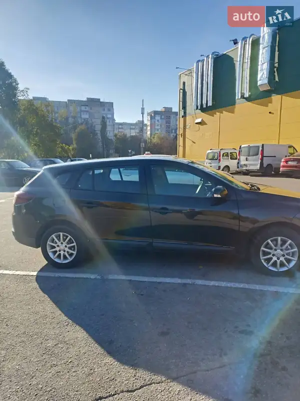 2010 renault megane