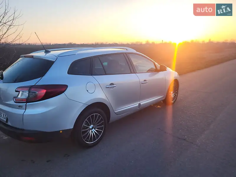 2012 renault megane
