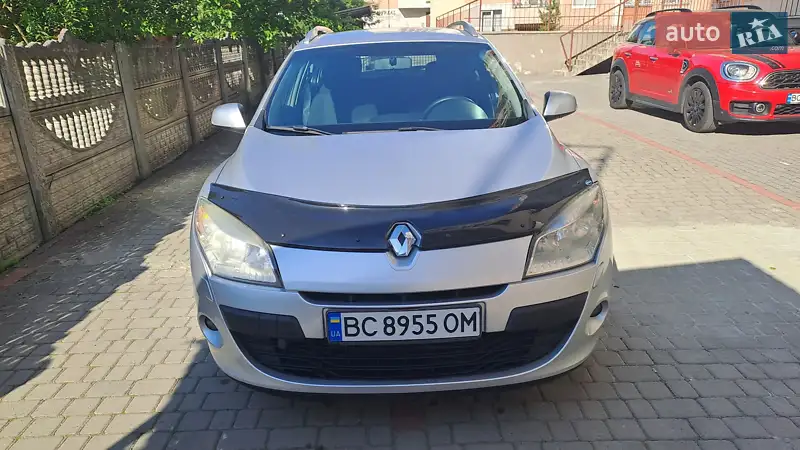 2010 renault megane