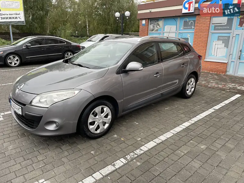 2010 renault megane