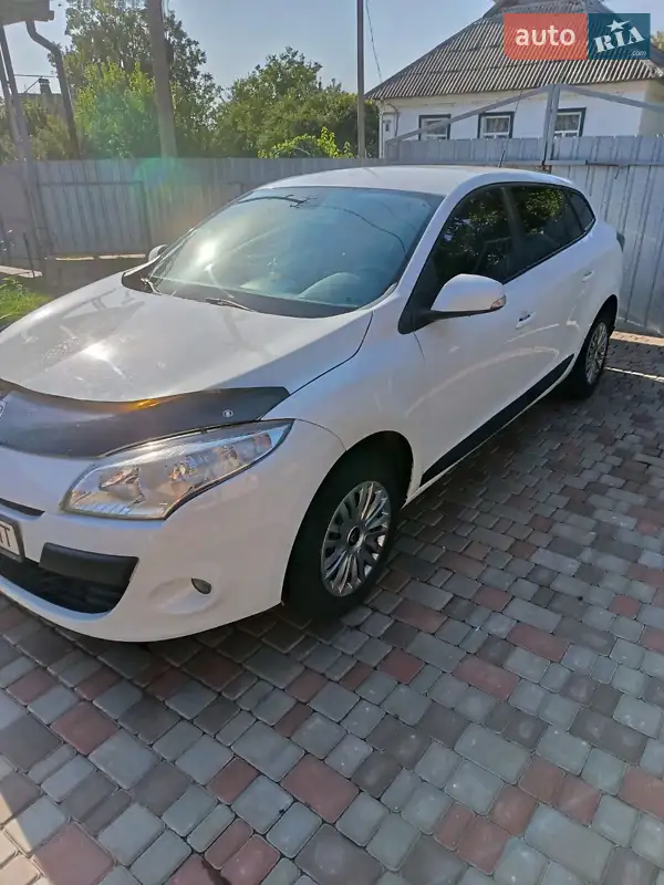 2010 renault megane