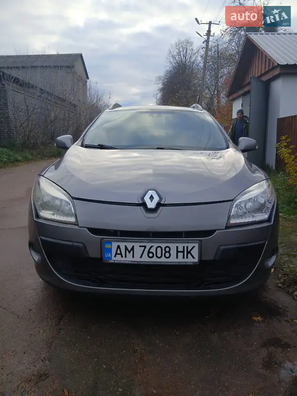 2010 renault megane