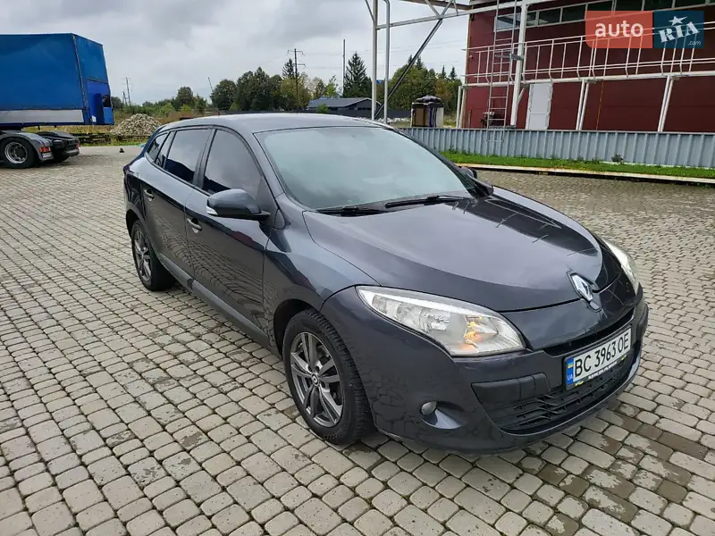 2010 renault megane