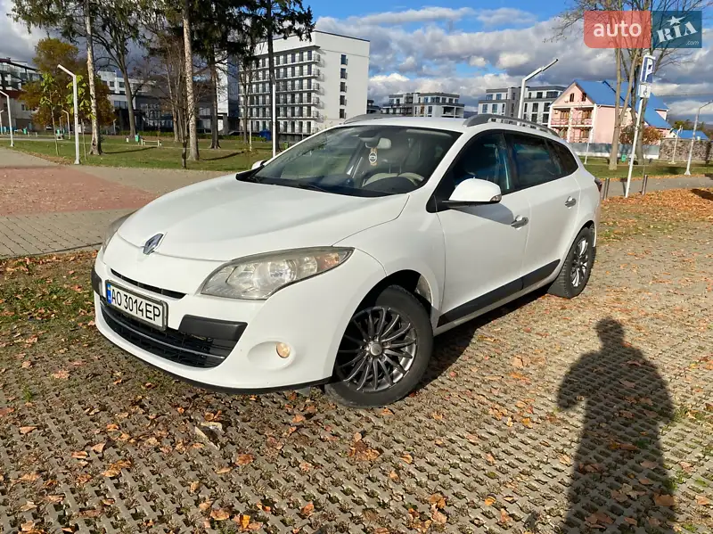 2010 renault megane