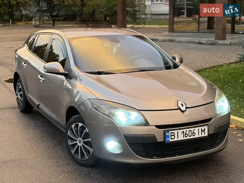 2010 renault megane