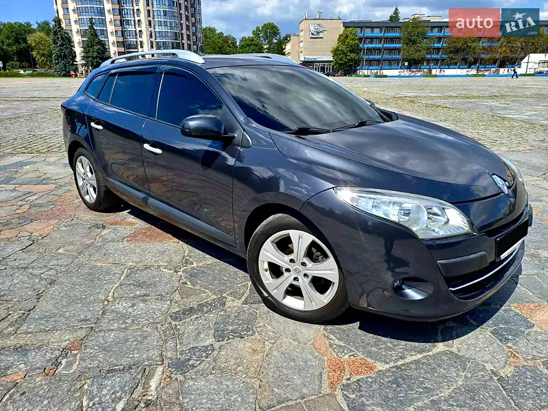 2010 renault megane
