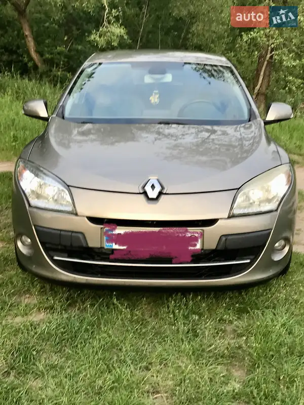2010 renault megane