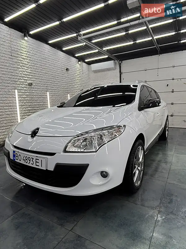 2010 renault megane