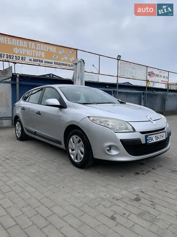 2010 renault megane