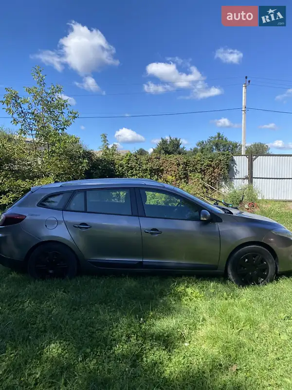 2010 renault megane