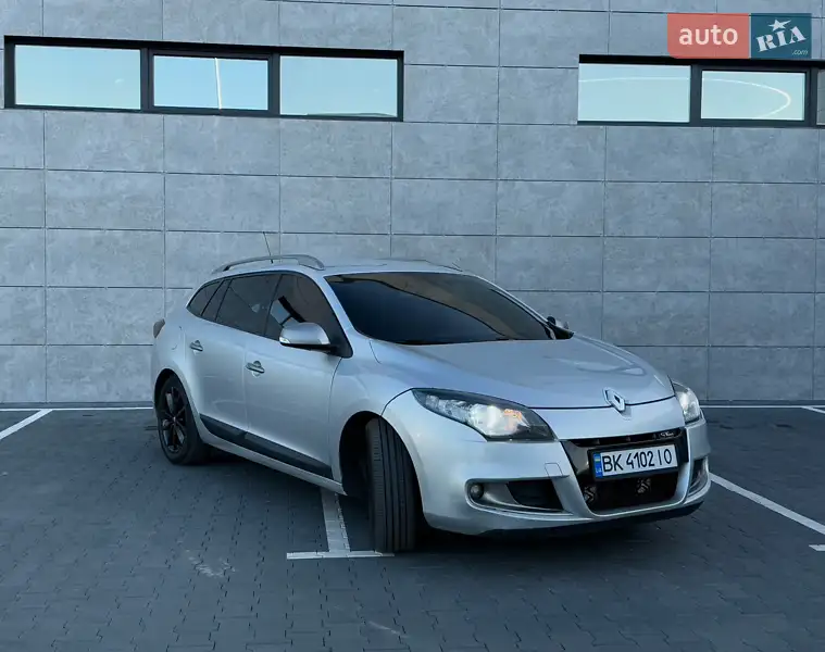 2010 renault megane