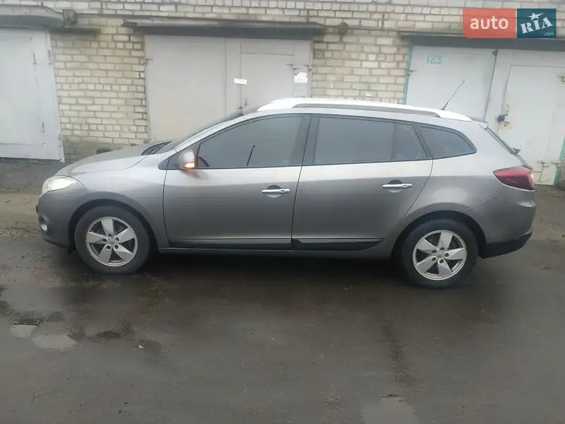 2010 renault megane