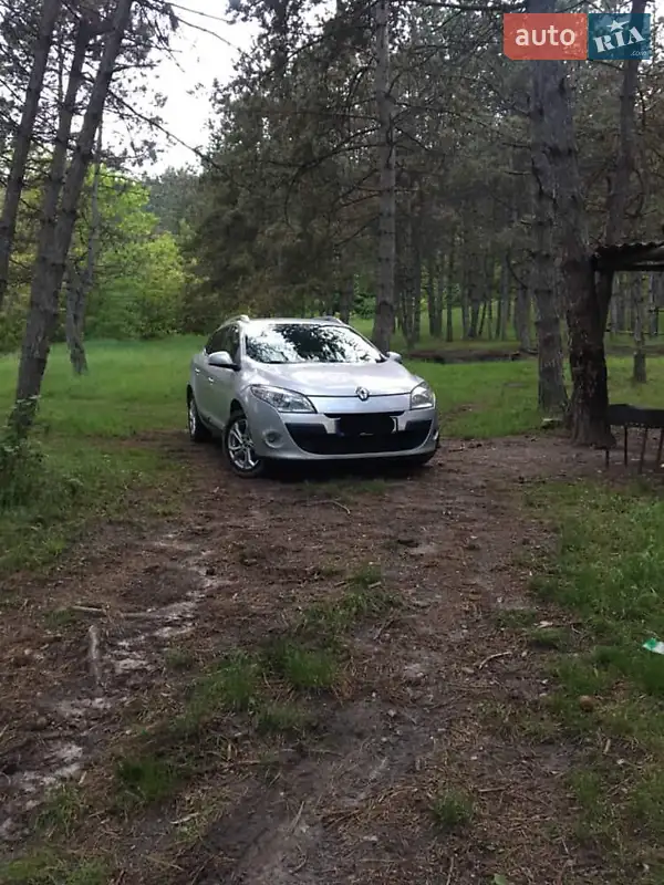 2010 renault megane