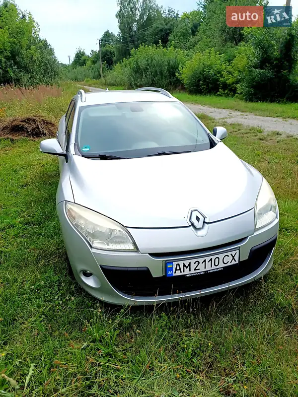 2010 renault megane