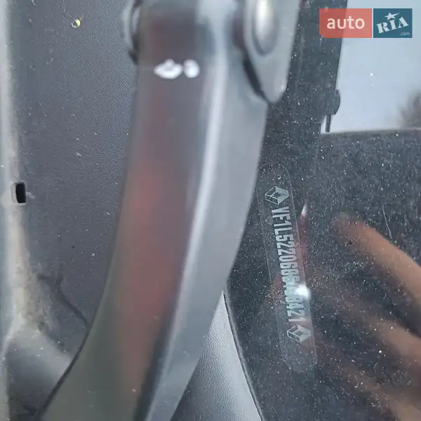 2020 renault logan