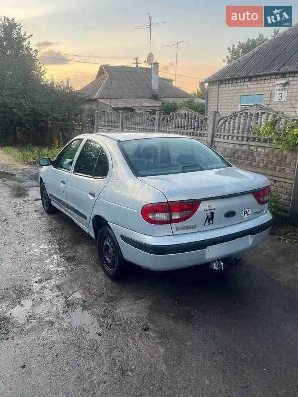 2000 renault megane