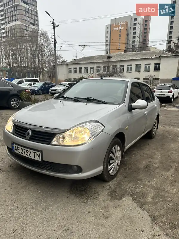 2010 renault clio symbol